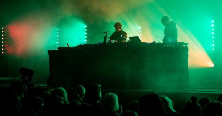 Den Sorte Skole gav den som både mashup-guder og identitetsløse techno-dj’s på Heartland