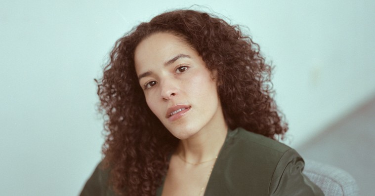 Anya om mandsdominerede playlister: »Det er afgørende, at vi sætter fokus på problemet. For det er et problem«