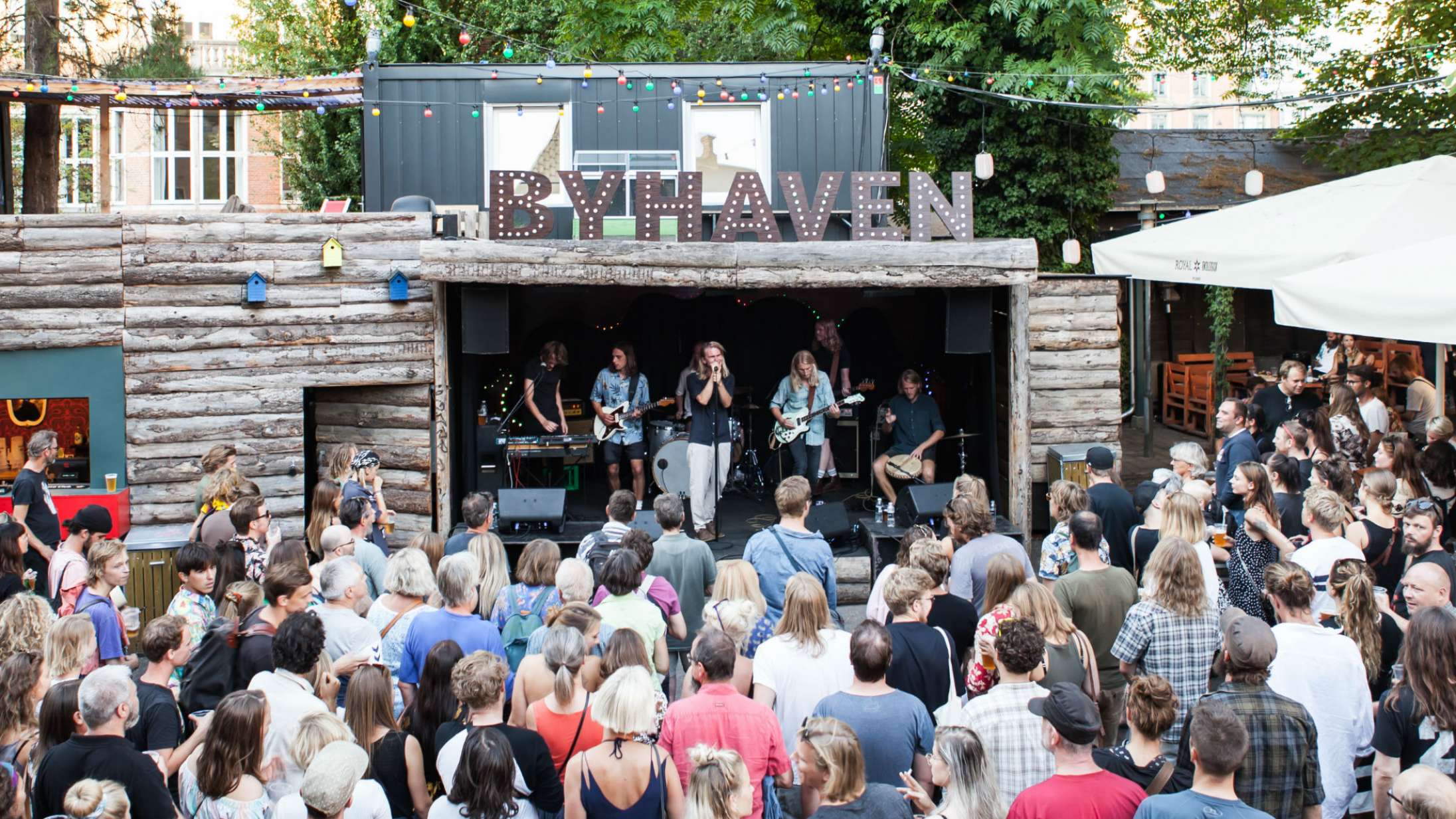 Pumpehusets Byhave offentliggør programmet for gratiskoncerter i juni og juli