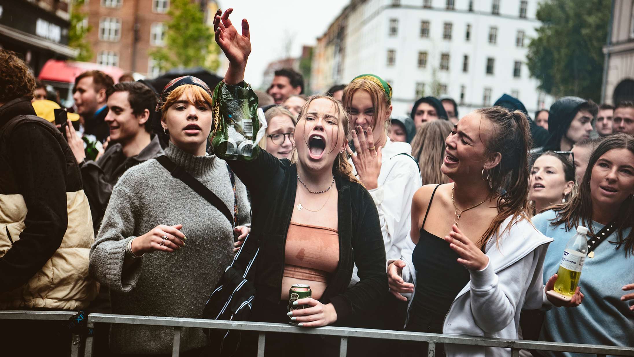 Distortion bliver udskudt til senere på året