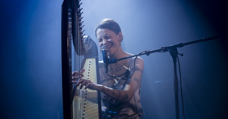 Spot Festival: Selma Judith var bedst, når hun var alene med harpen