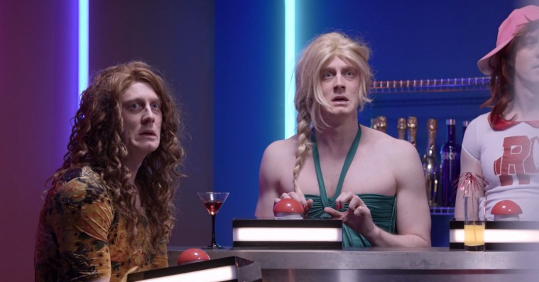 Joachim Fjelstrup om sin reality-satire i ’Mig Mig Mig’ på DR: »Jeg prøver ikke at dømme – men min sarkasme kan ikke lade være«