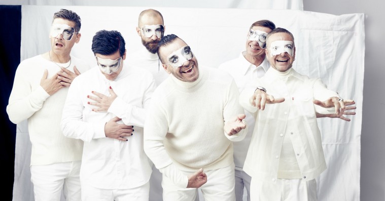 Rammsteins første album i ti år rummer både ypperligt maskineri og flad fadølsrock