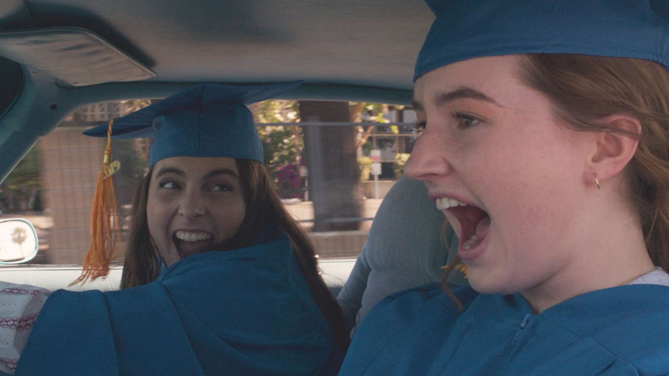 ’Booksmart’: Hypet highschoolkomedie er drøncharmerende, sjov og rørende