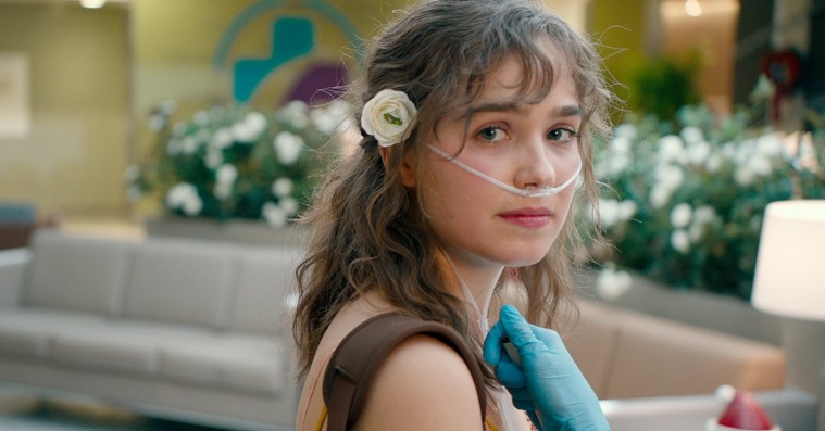 ’Five Feet Apart’: Ny sickflick bæres i mål af sin karismatiske hovedrolle