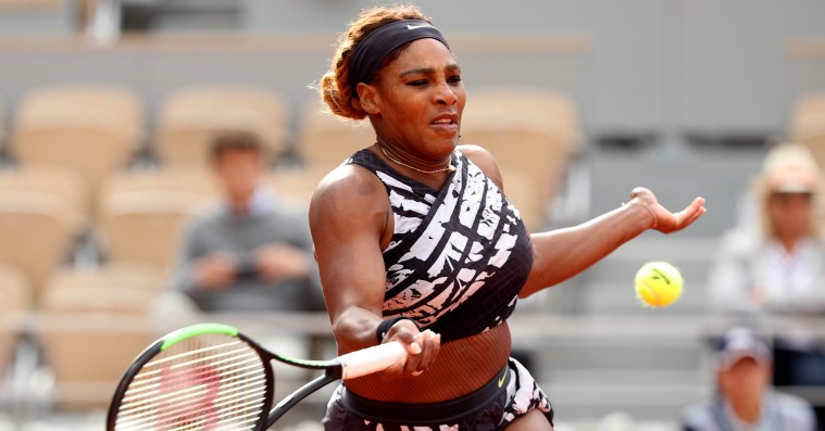 Serena Williams blæser igen på French Open-reglerne i nyt Virgil Abloh-outfit