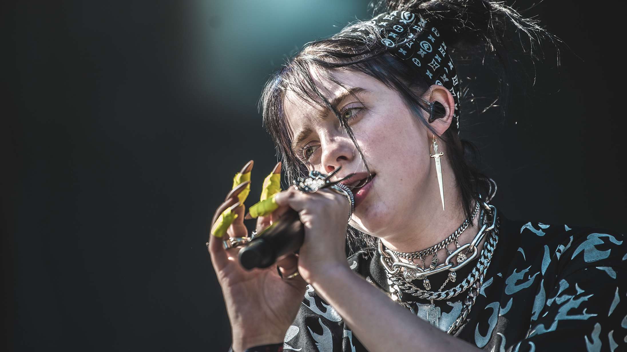 Billie Eilish tæmmede Tinderbox med døsig vokal og rowdy attitude