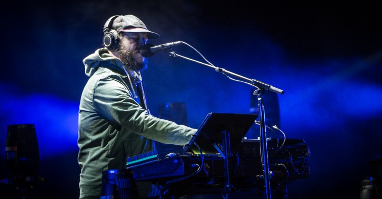 Bon Iver deler hele tre nye numre – James Blake med som gæst på det ene