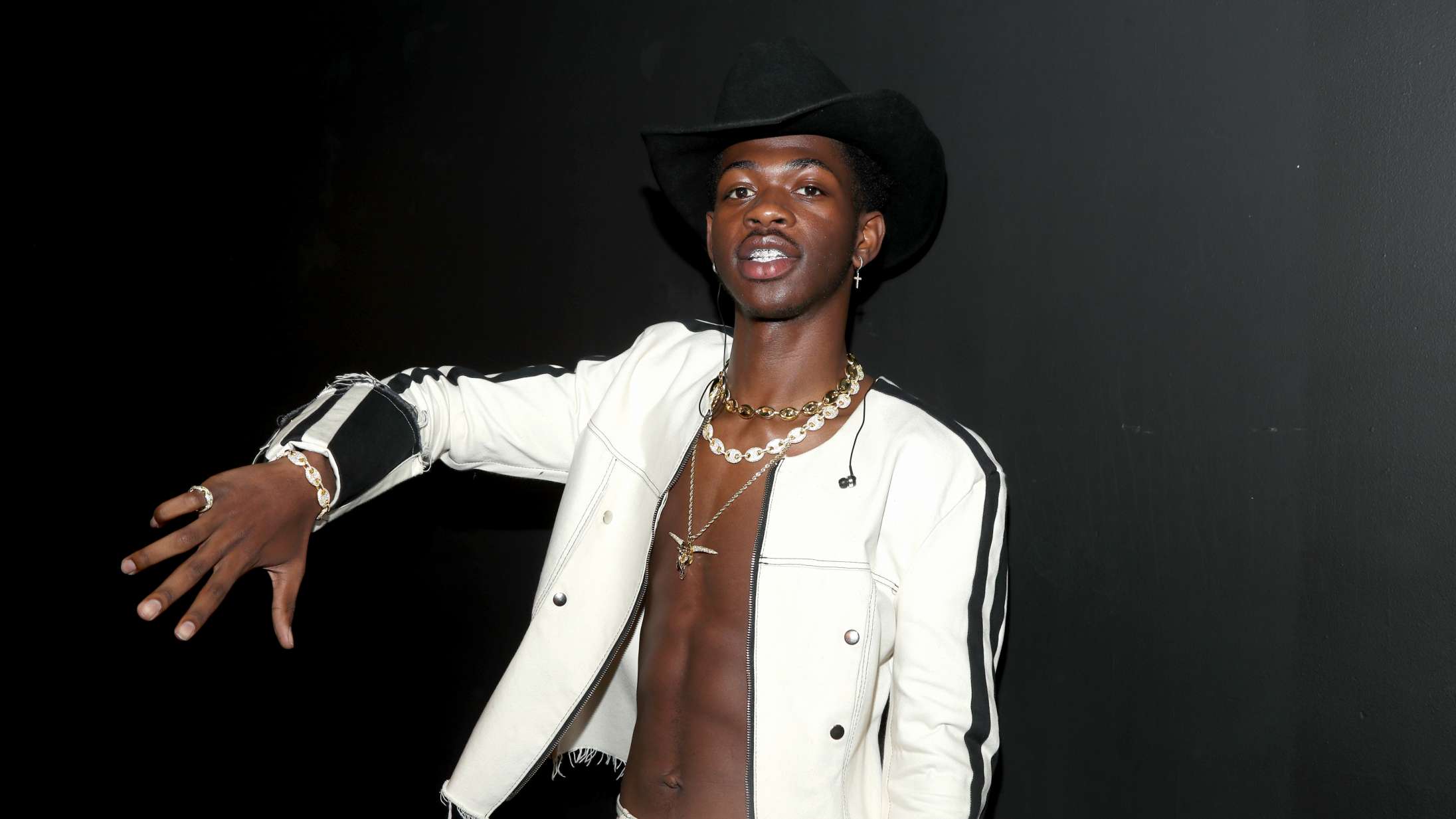 ’Old Town Road’ besejret: Lil Nas X skubbet af førstepladsen efter rekordlange 19 uger i USA