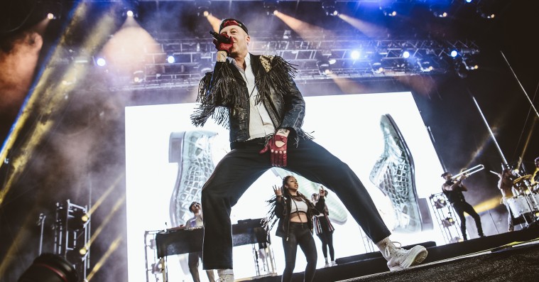 Macklemores udklædningsfest på Tinderbox var fjollet på den helt rigtige måde