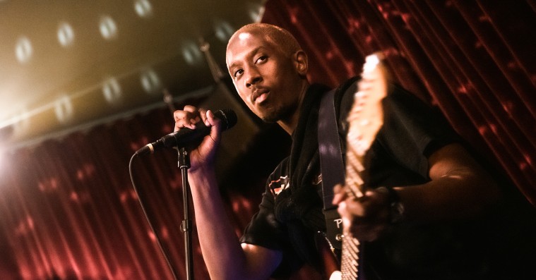 MorMor kørte en indadvendt, men yderst velklingende stil i Søpavillonens nye lokaler