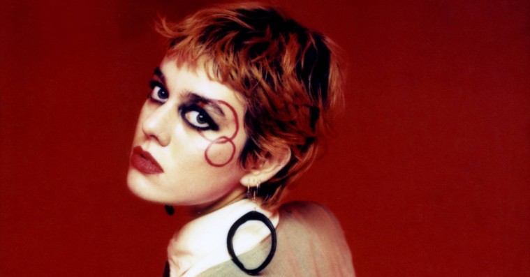 Pixx giver et slag i ansigtet til Instagram-generationens perfekt polerede profiler