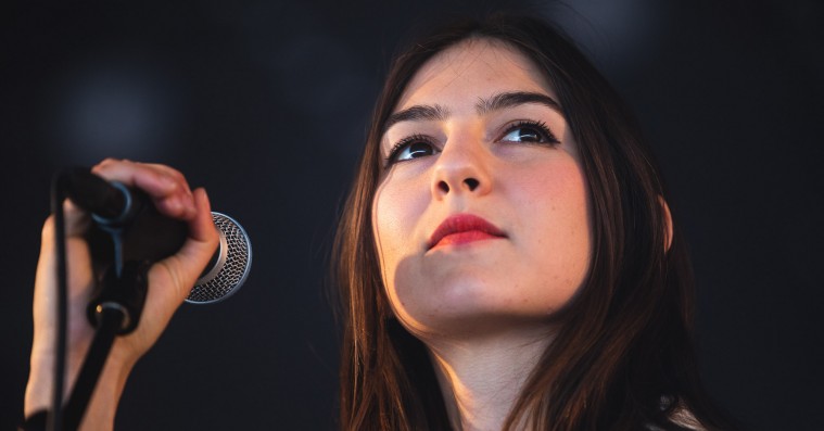 Weyes Blood var svært vemodig og boblende let på Roskilde Festival
