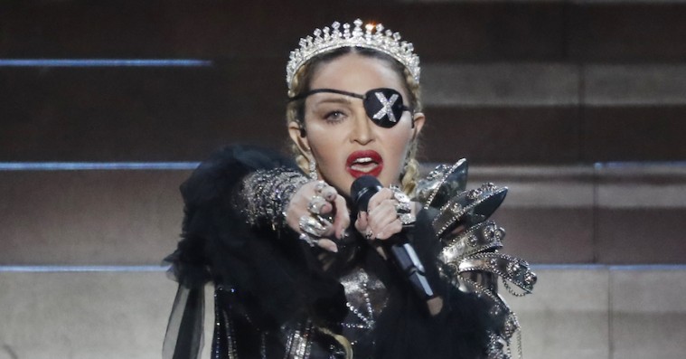 Italiensk designer sviner Madonna til for at gå i hans brand