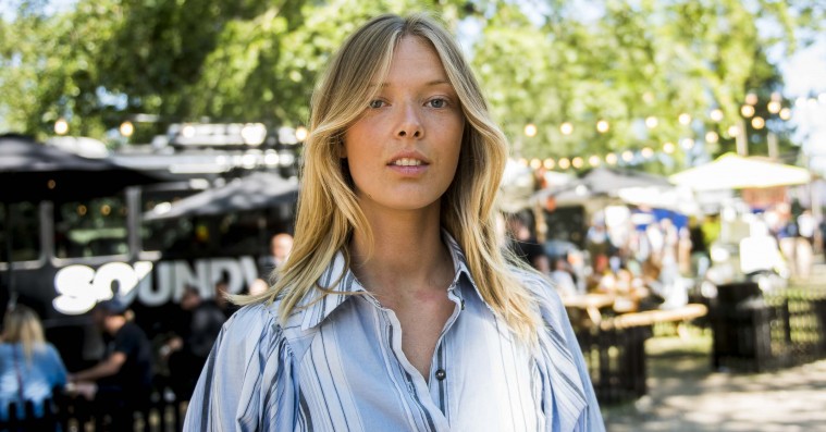 Street style: Solcomeback og garderobeoverskud i Backstage Village på Roskilde Festival