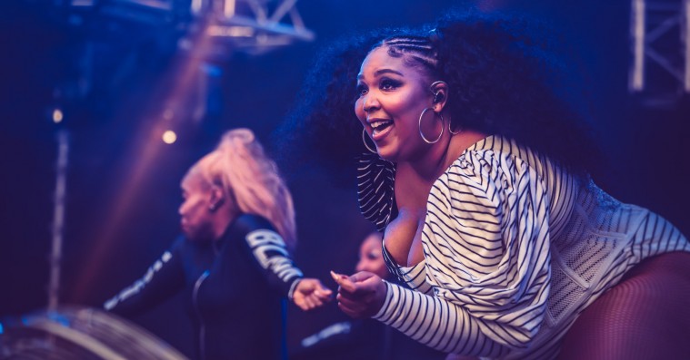 Tre grunde til, at Lizzo i K.B. Hallen (forhåbentligt) bliver en af årets bedste fester