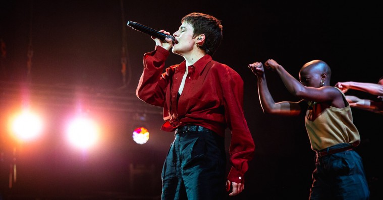 Christine and the Queens forvandlede Roskilde Festival til et følsomt, fransk diskotek
