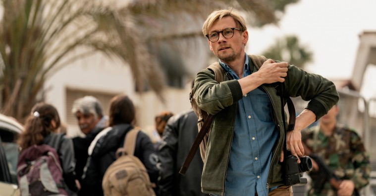 ’Ser du månen, Daniel’: Stort dansk gidseldrama er ekstremt rørende og grumt