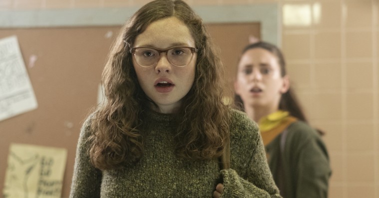 ‘Scary Stories to Tell in the Dark’: Gyselig monsterfilm stinker af desperation