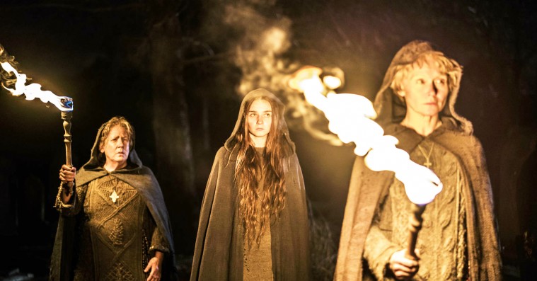 ‘Lambs of God’: Bloddrikkende nonner på HBO Nordic er mindre fucked up, end man kunne håbe