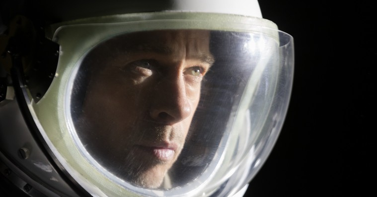 ’Ad Astra’: Brad Pitts voiceover modarbejder bjergtagende sci-fi-film