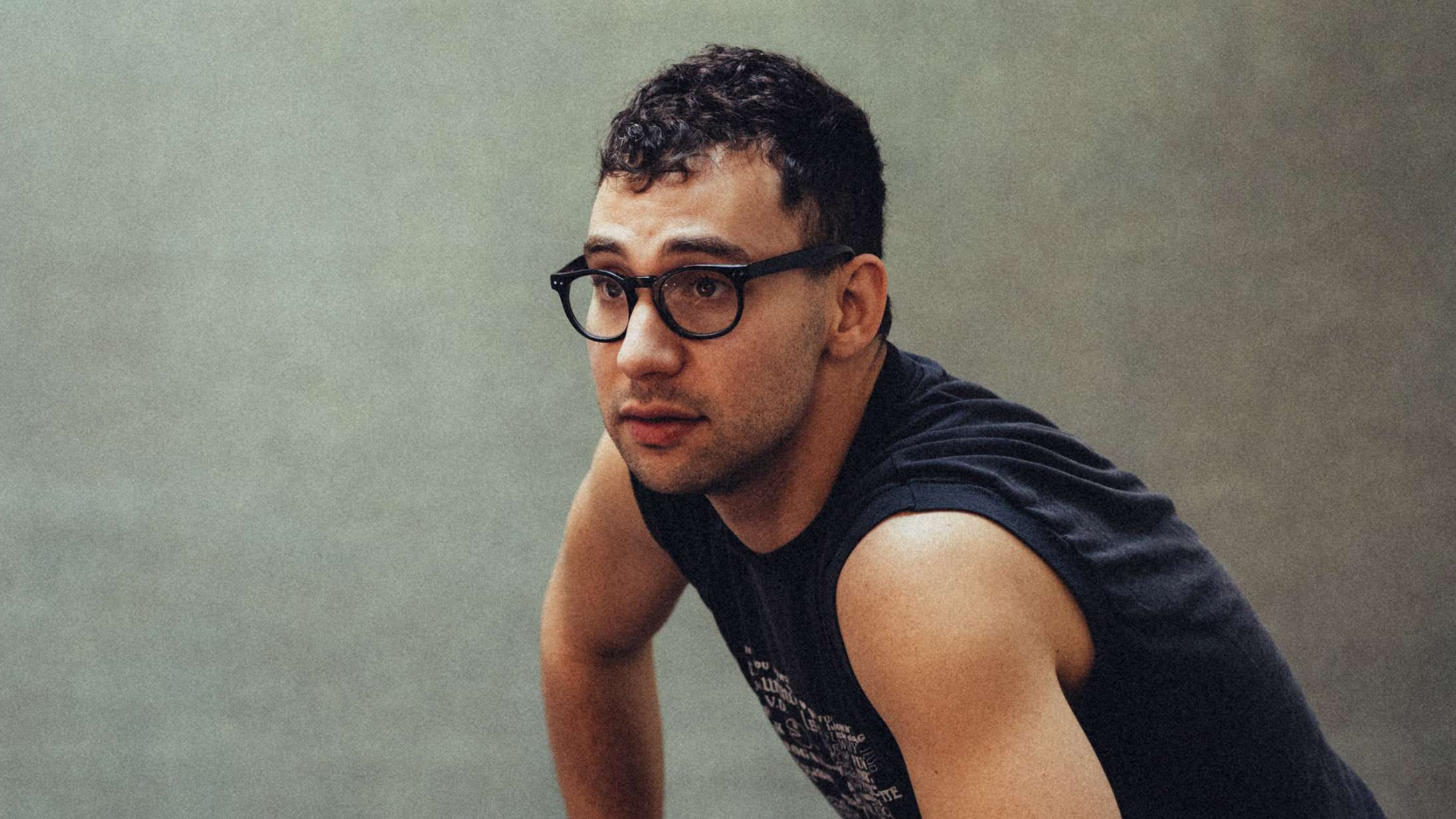 Kanye West »har brug for at få sin ble skiftet«, siger superproducer Jack Antonoff