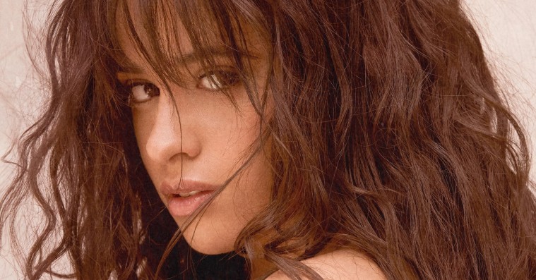 Camila Cabellos ’Romance’ føles som at læse en lummer damebladsnovelle