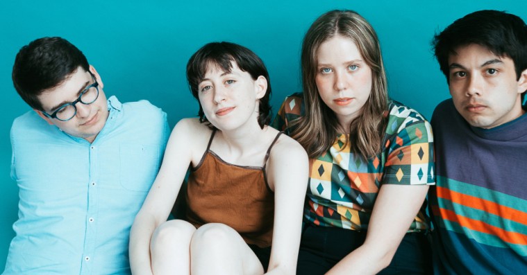 Frankie Cosmos’ ‘Close It Quietly’ er et kort og langt album på én og samme tid