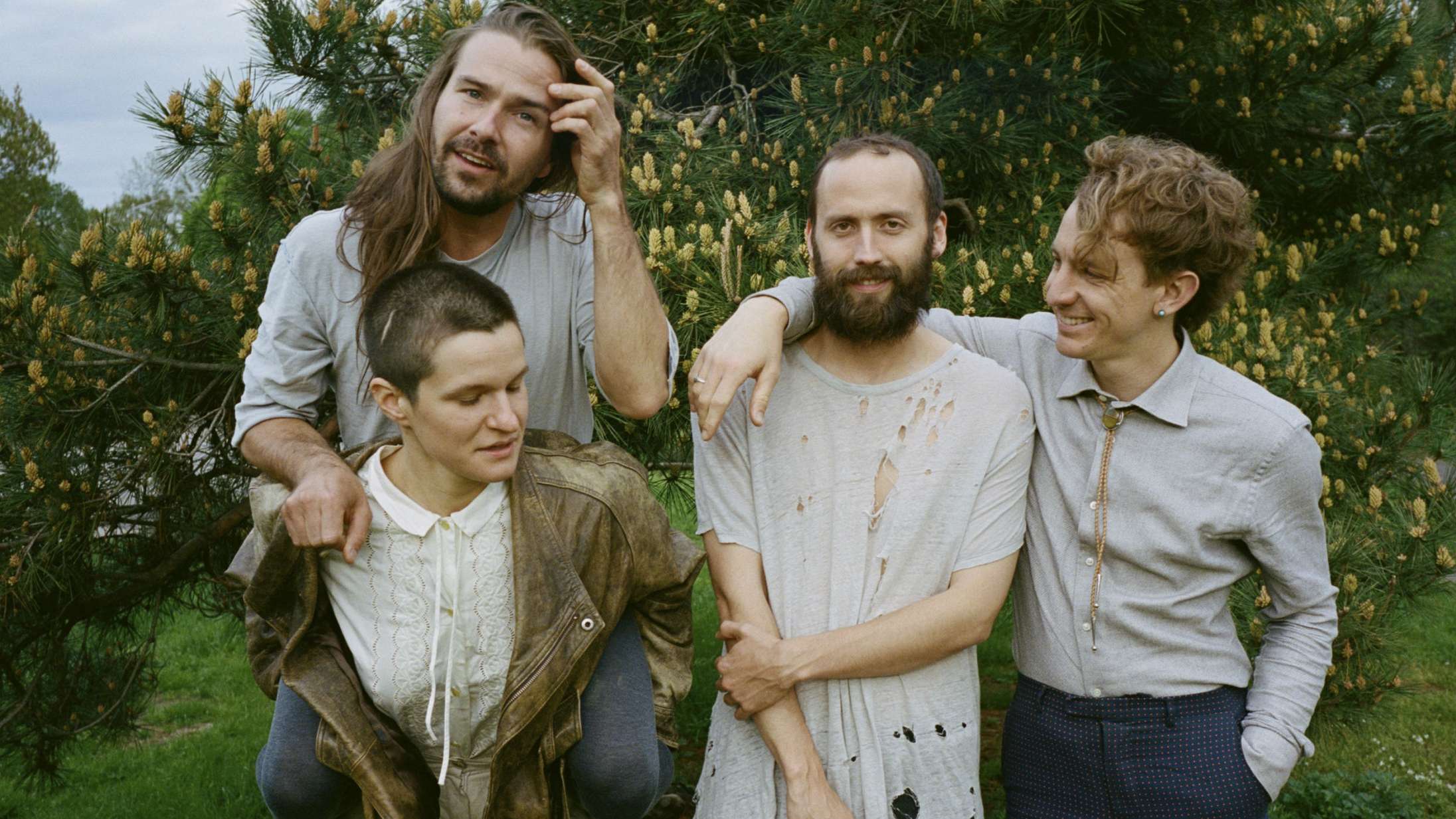 Big Thief skruer op for forstærkeren, men bevarer deres delikate signaturlyd på ’Two Hands’