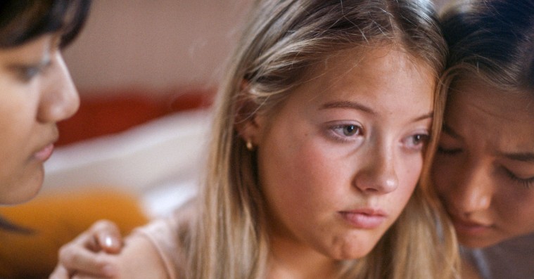 ’Nudes’: Norsk gymnasieserie om hævnporno bliver lidt for belærende