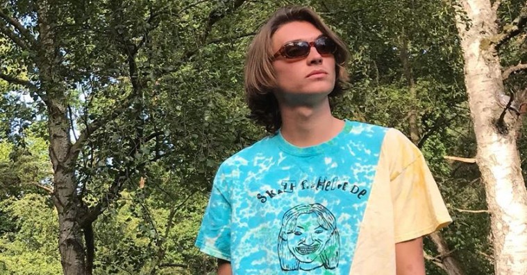 Skat fra Helvede har givet genbrug et genkendeligt ansigt: »Vi ved, at alle i den vestlige verden har så meget tøj liggende, som de ikke går med«.