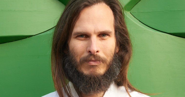 Techno-troldmanden Pantha Du Prince kommunikerer med træer til to danske koncerter