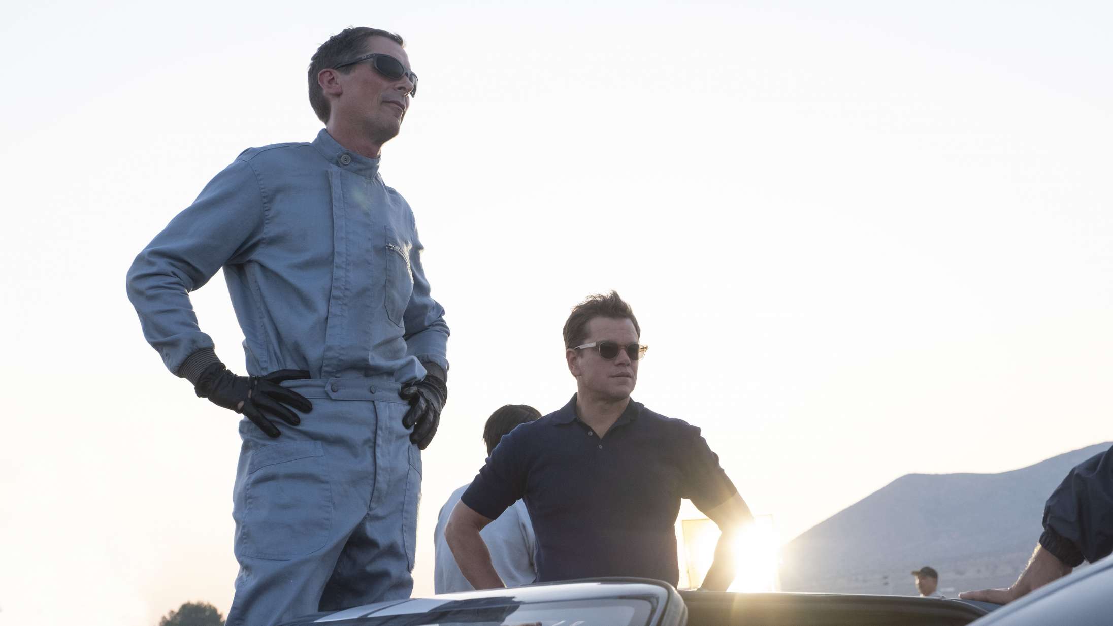 ‘Le Mans ‘66’: Christian Bale og Matt Damons bilbromance er et friskt pust af den gamle skole