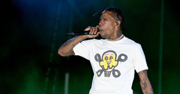 Kaos til Travis Scotts ‘Astroworld’-festival: Nedtrampning sender fans på hospitalet
