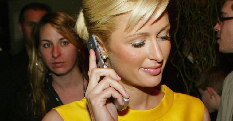 Motorola fuldender dit 00’er-outfit – bringer fliptelefonen tilbage