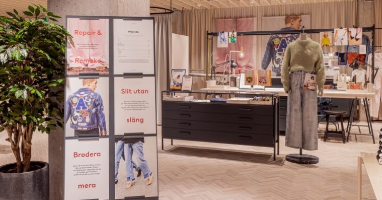 H&M åbner renoveret flagship-butik med udlån, tøjreparation og café