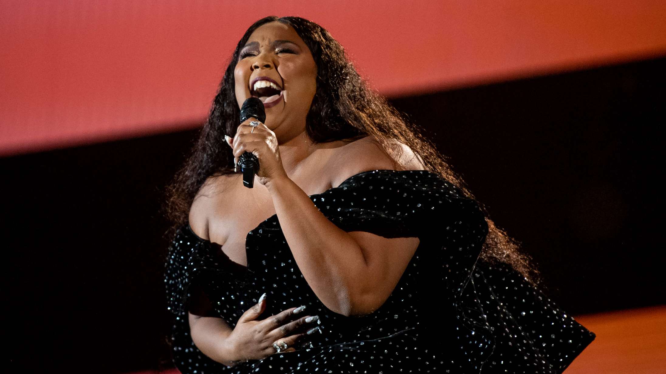 SZA teaser ny musik fra Lizzo: »Bedste sang, jeg nogensinde har hørt i mit liv«