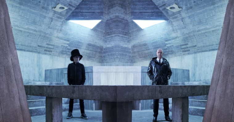 Én stærk sang kan ikke redde Pet Shop Boys’ ligegyldige synthcirkus på ‘Hotspot’