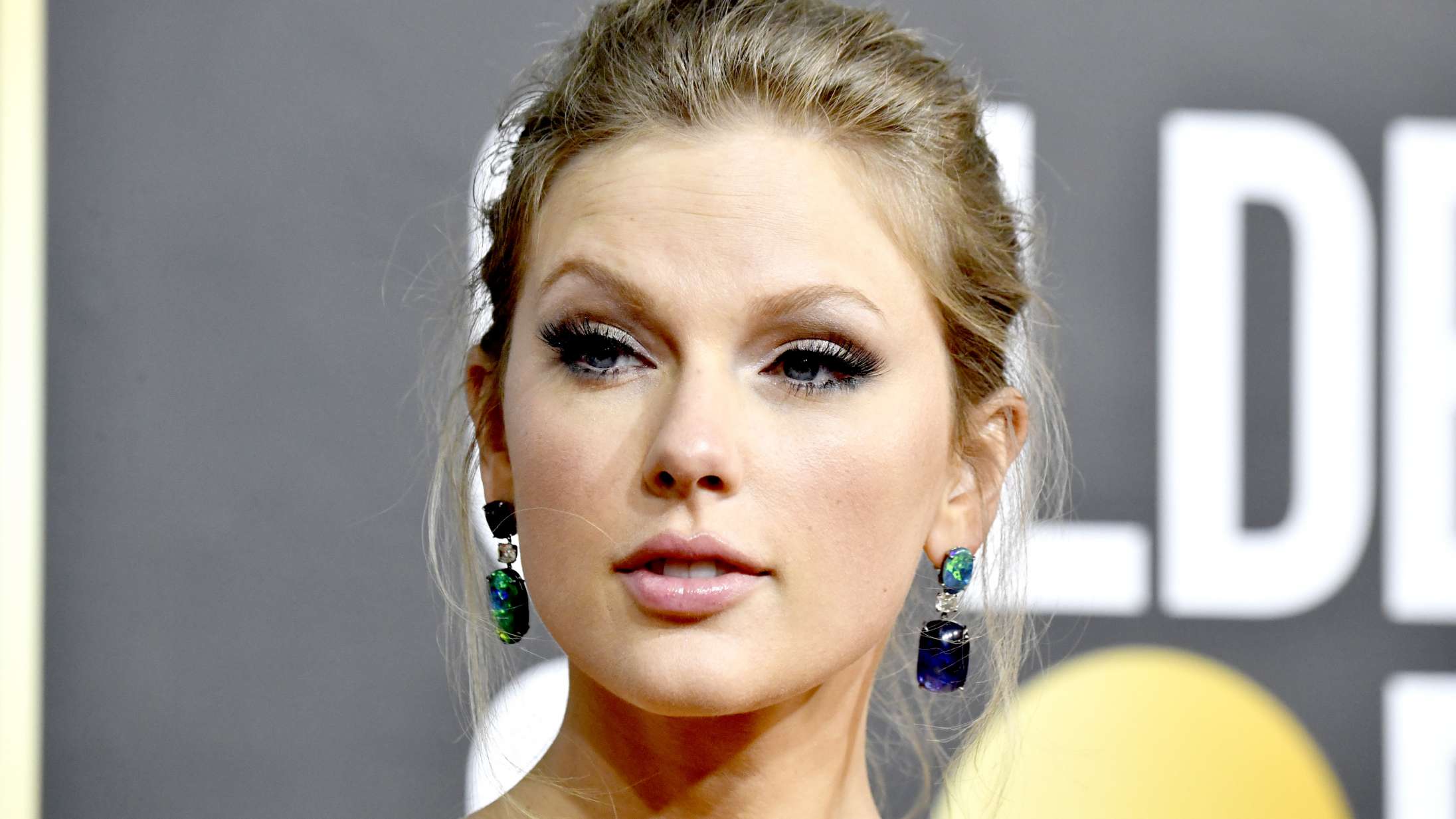 Surprise: Taylor Swift udgiver nyt album i nat