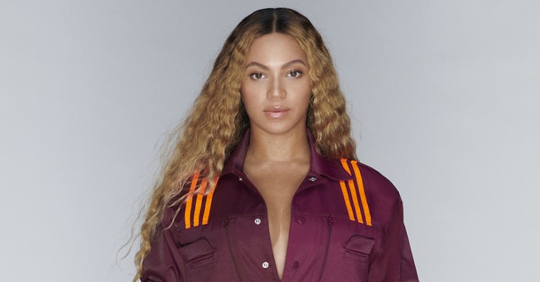 Ivy Park x Adidas-kollektionen minder åbenbart om uniformerne i en britisk supermarkedskæde