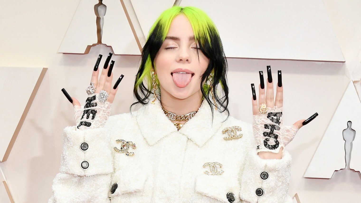 Billie Eilish Fortæller Under Oscar Hvilke Film Hun Voksede Op Med 