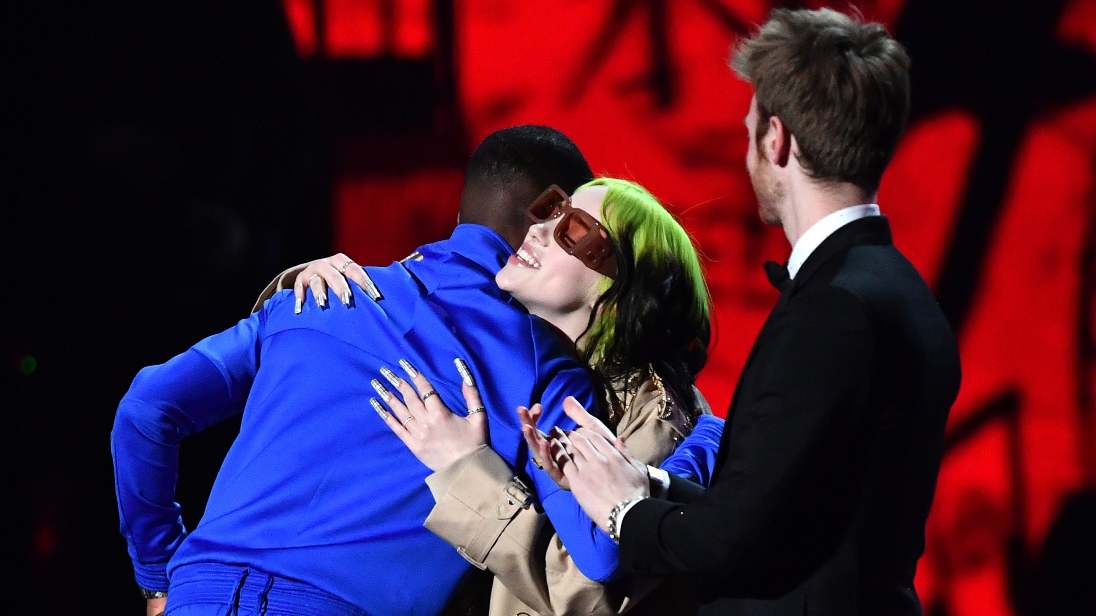 Se alle vinderne fra Brit Awards – Billie Eilish overrakte prisen for årets album