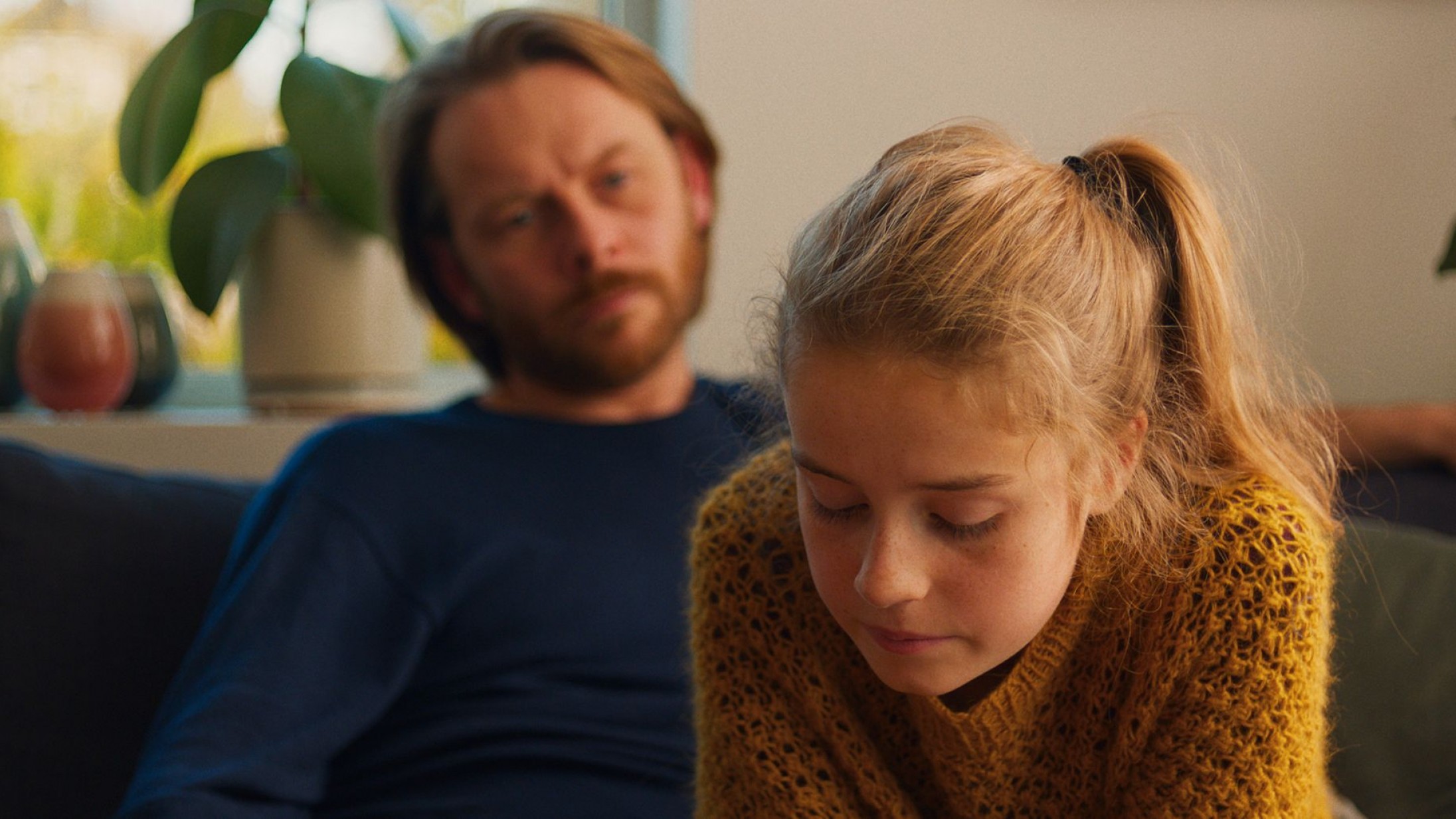 ’Barn’: Norsk hverdagstragedie er som et endeløst forældremøde