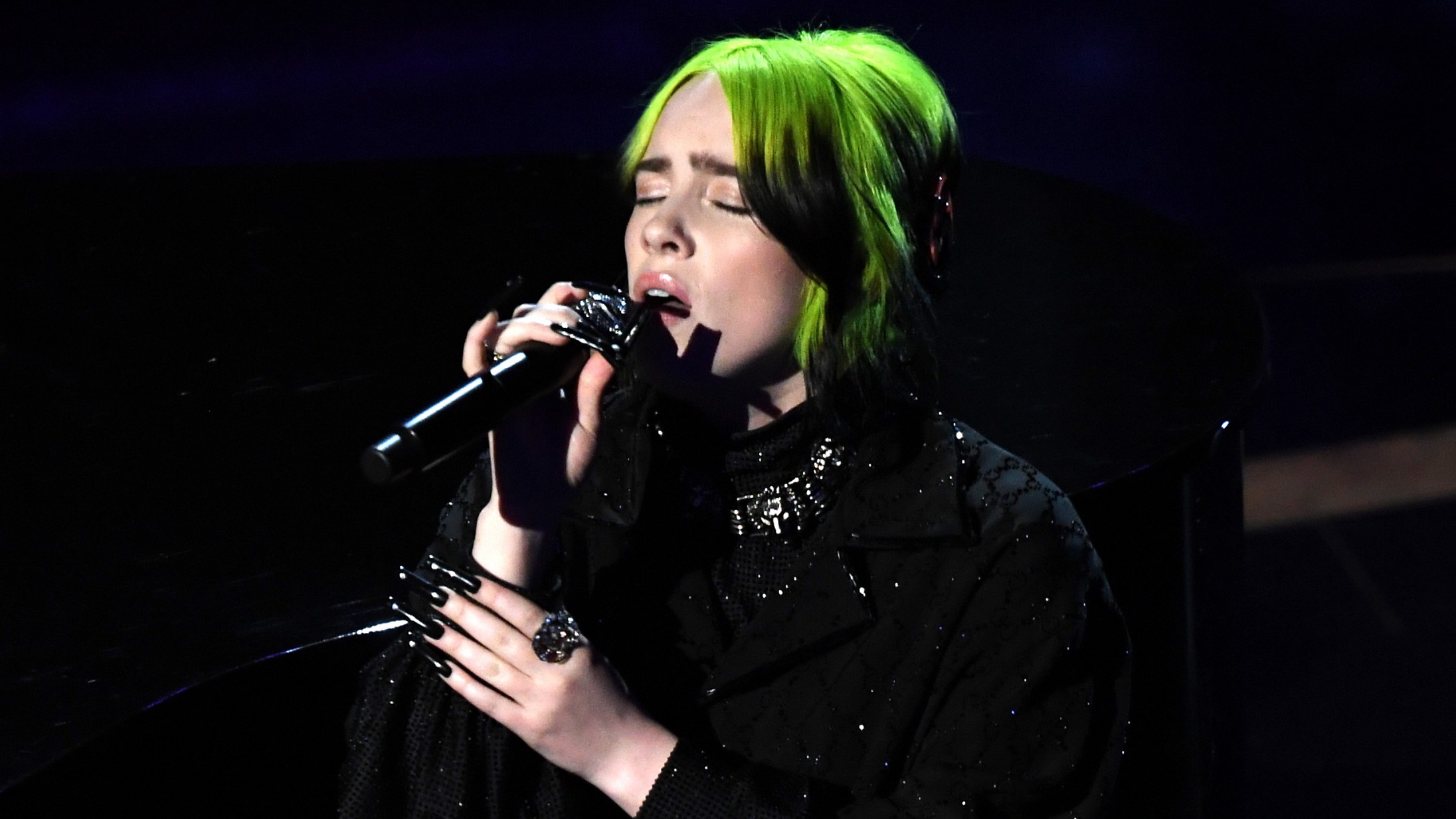 Se Billie Eilish og Finneas’ ømme The Beatles-cover fra nattens Oscar-show