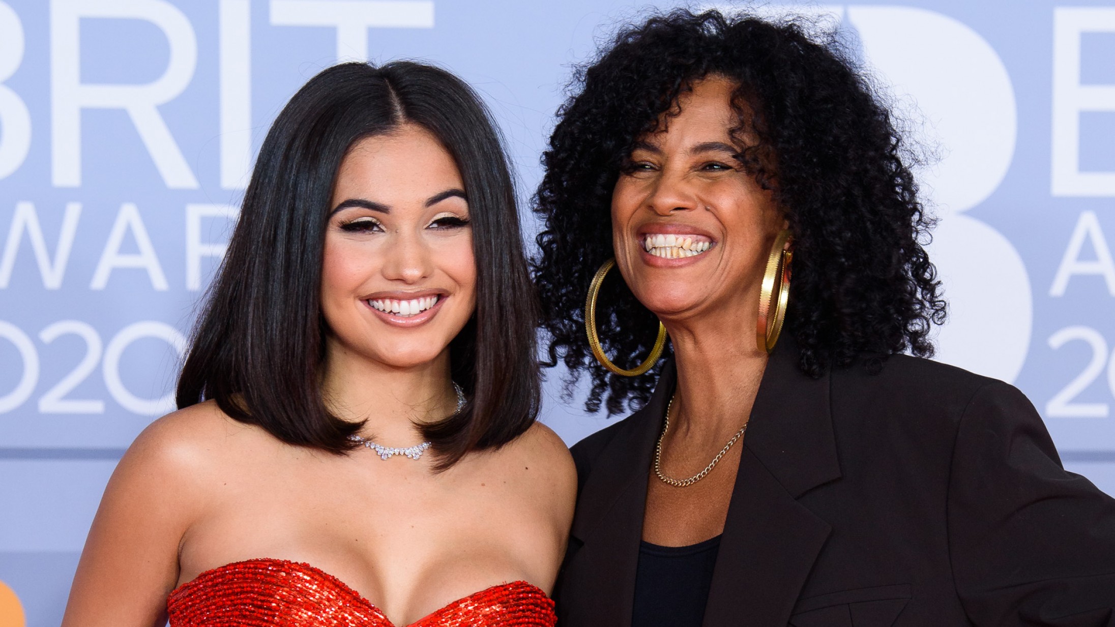 Rød løber: De bedst klædte fra Brit Awards – Billie i Burberry-tern og Lizzo-chokolade