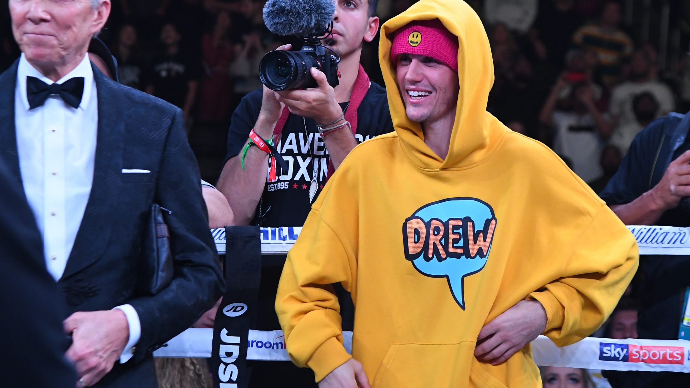 Justin Biebers værste og bedste outfits: Fra knælange t-shirts og blebukser til badboy-skater