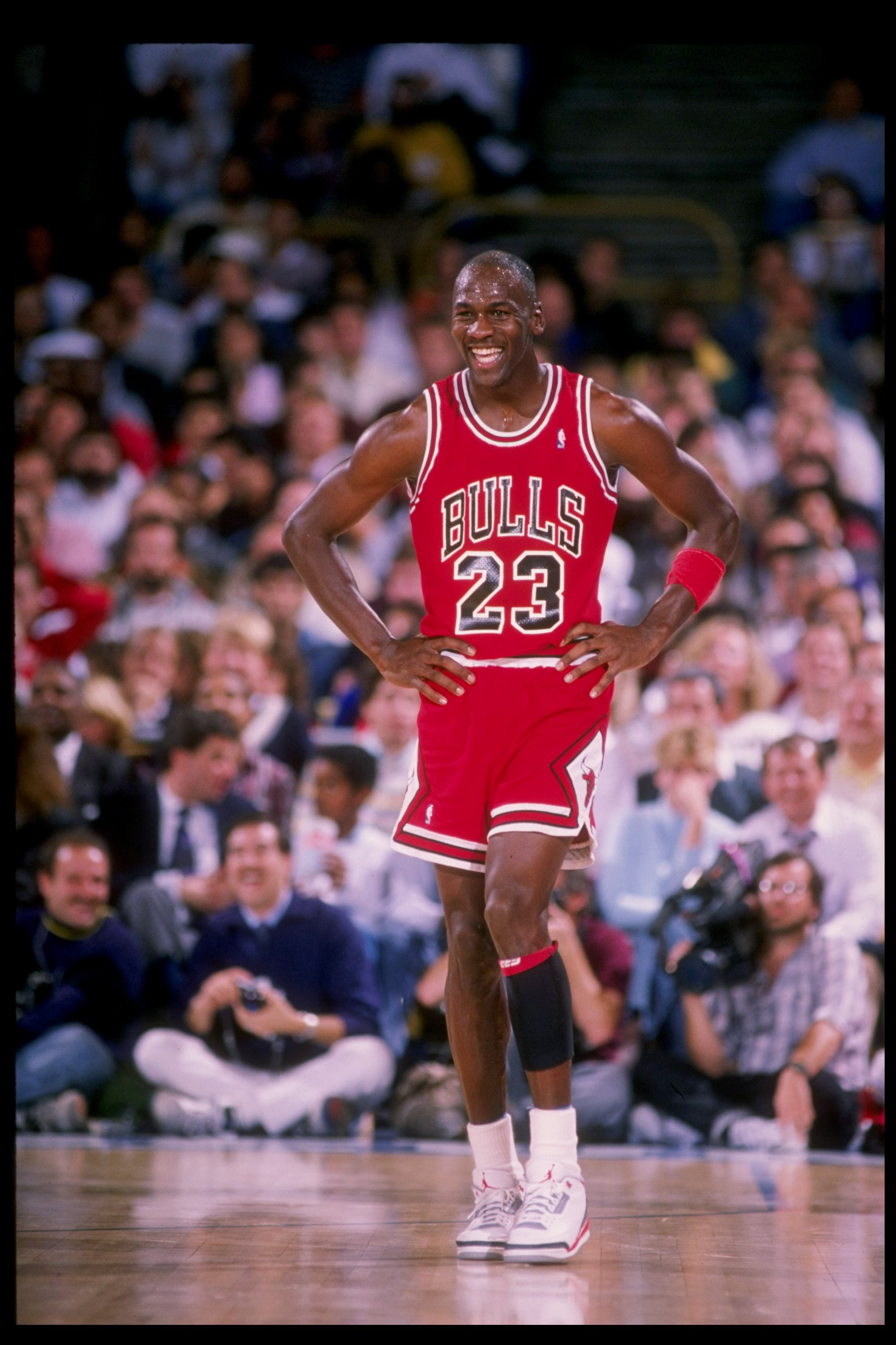 michael jordan wearing jordan 1