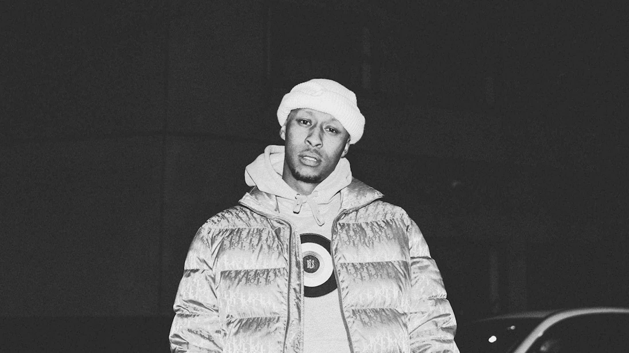 Noah Carter annoncerer nyt album ude snart – spiller teasers på Instagram