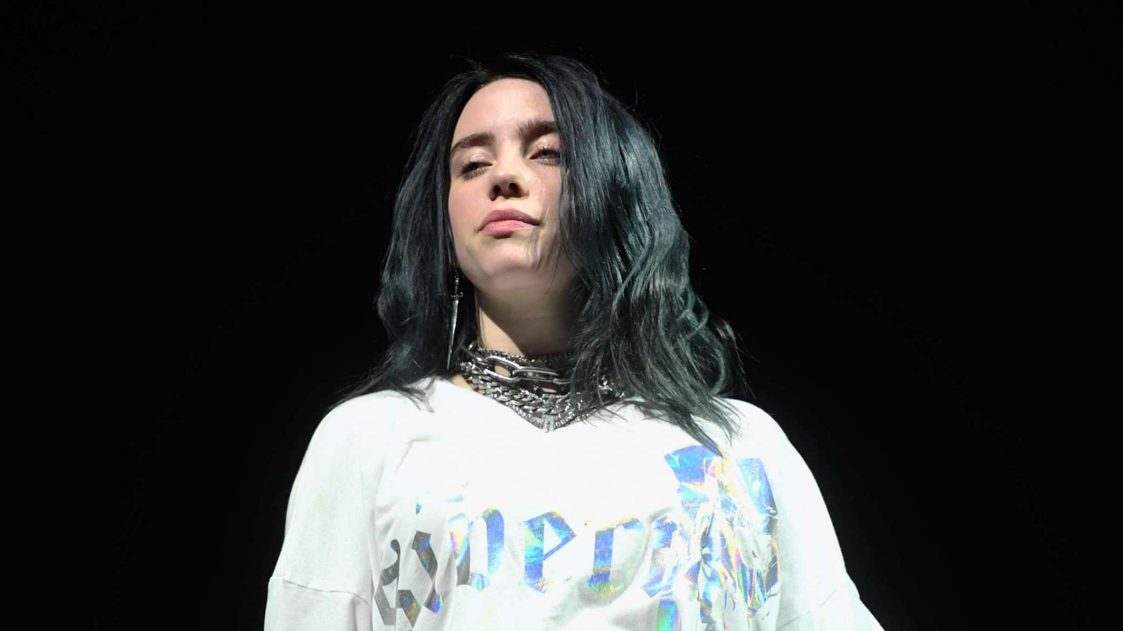 Billie Eilish’ nye verdensturné viser en video, der fordømmer bodyshaming