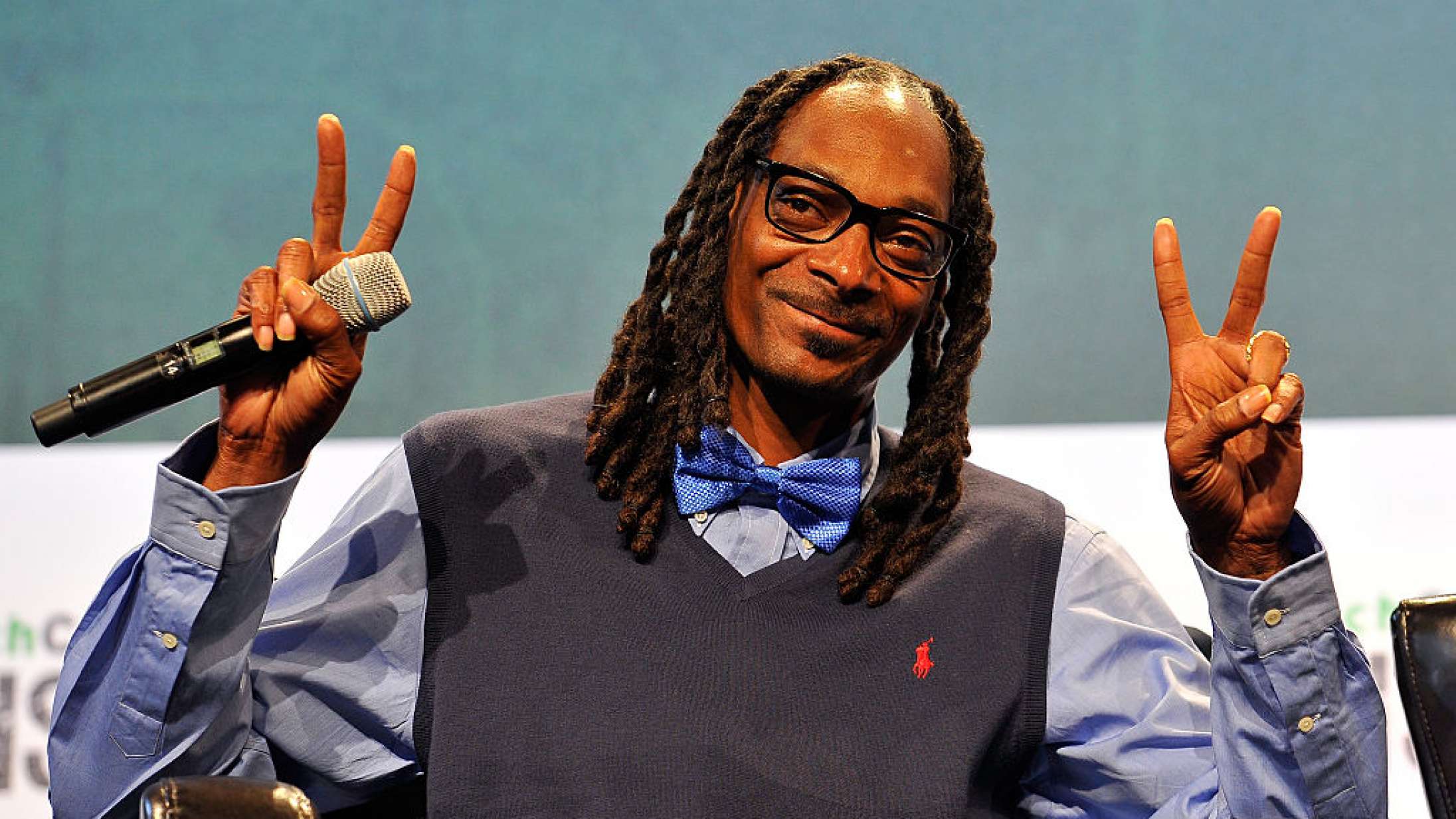 Vent, står Snoop Dogg bag populær kryptokunst-konto?